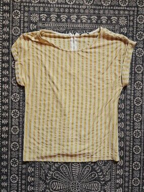 W5 Yellow Striped Short Sleeve Top